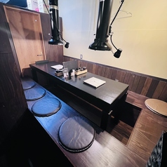 最大8名様までお座りいただける、掘りごたつタイプのお座敷です。