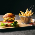 料理メニュー写真&nbsp;ザ・ウェアハウス 和牛 バーガー