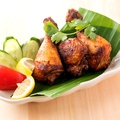 料理メニュー写真&nbsp;骨付き鳥もも肉のスパイス揚