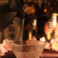 日本全国の銘酒・地酒を多数取り揃えております。日本酒にピッタリのお料理もご用意♪お酒がどんどん進みます！