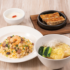 海老わんたん麺(ハーフ)&五目チャーハン(ハーフ)セット