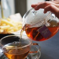 オーガニックティーブランド「Mighty Leaf」を使用