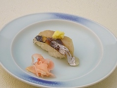 まぐろ/サーモン/さば/甘海老/やりいか/たい