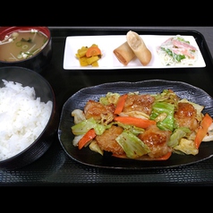 【ボリューム満点！】日替わり定食は800円(税込)！