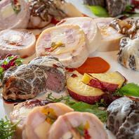 永年腕を振るうホテルシェフの本格料理