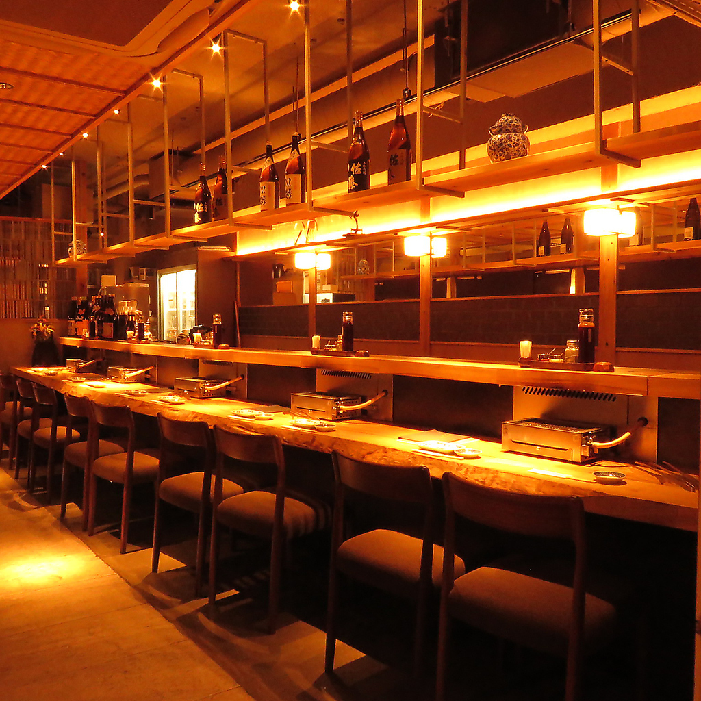 黒毛和牛や生肉を使用した逸品料理など『もう食えません！』となるまでお出しする喰切スタイル