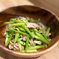 香ばしい一皿「アスパラとベーコンのバター炒め」