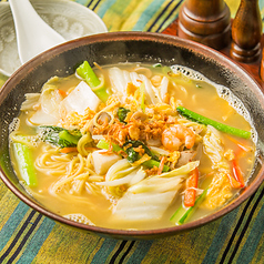 ミ・クワ　◆お野菜たっぷり、チキン風味のラーメン