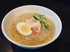 冷麺 (かに身のせ)