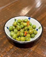 シビ辛なお豆（麻辣青豆）