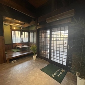 当店は駐車場もございますので自動車でもご来店しやすくなっております。