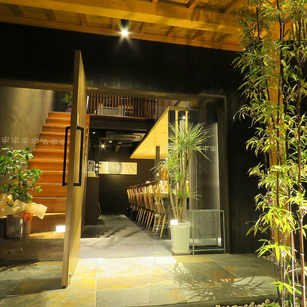 京都駅徒歩2分！！肉野菜巻き串がオススメ☆宴会コース多数！30名様から貸切も対応いたします！