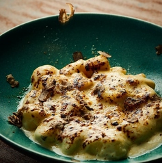 きたあかりのトリュフ乗せもちふわニョッキ 焦がしトリュフクリーム