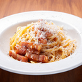 料理メニュー写真 濃厚カルボナーラ