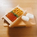 料理メニュー写真&nbsp;贅沢ウニといくらのそのまま出し