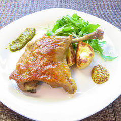 バジル香る　合鴨のコンフィ