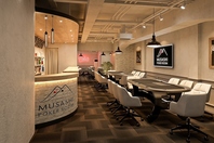 全9卓という大阪でもトップクラスの大規模店です。