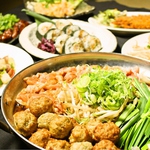 120分飲み放題付き★鍋宴会コース4000円～！（写真は鶏つくね鍋）