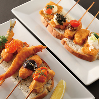 職人が目の前で揚げる串揚げを堪能