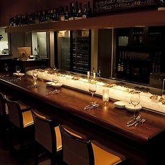 カウンター席もございますのでデートやおひとりさまでのご利用にもぴったり！