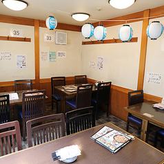 消毒液の設置、定時消毒、間隔を開けたお席のご案内にも十分配慮し、営業しております。 ご友人同士のお食事や女子会、カジュアルな接待にもぴったり。広々としたテーブルでゆったりとお過ごしいただけます。