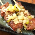 料理メニュー写真&nbsp;とろける塩ねぎレバー串2本