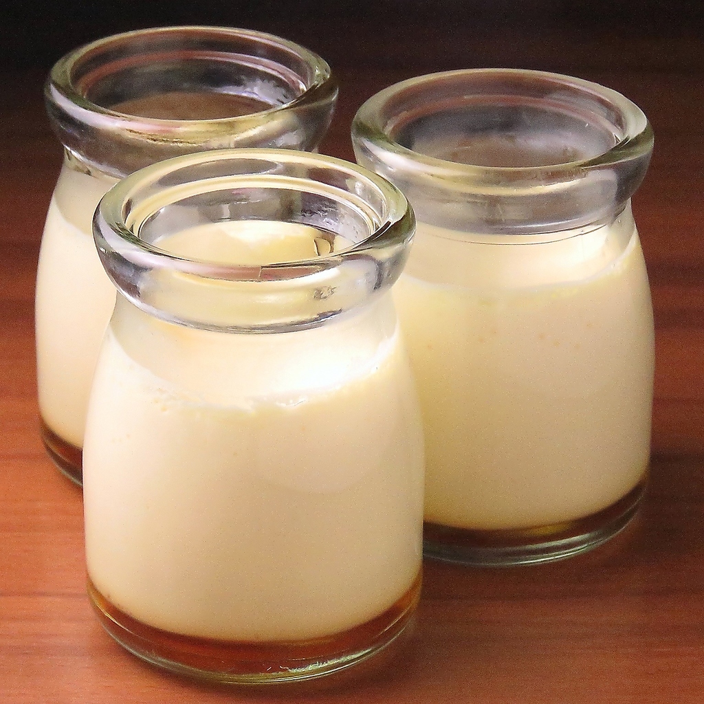 大人気の手作りプリン♪優しい甘さと滑らかな舌触りは〆に食べれば幸せな気持ちに包まれます◎