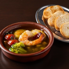 エスニックアヒージョ（バケット4枚付）