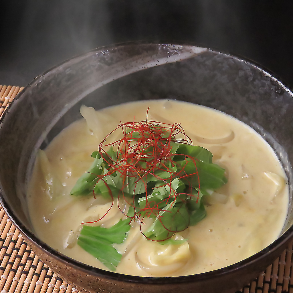 麺も楽しめる多彩な料理！10～20名で貸切可能な居酒屋で仲間と贅沢な宴を心ゆくまで存分に堪能しよう