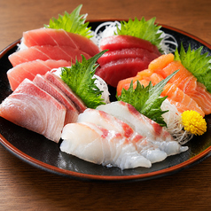 刺身の盛り合わせ