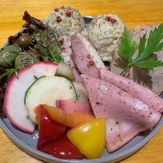 さかづきおまかせ前菜盛り合わせ