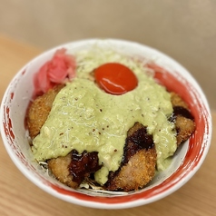 天然まぐろのソースカツ丼-モリンガタルタルソース-の写真