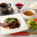 料理メニュー写真 福島牛　肉汁ハンバーグ定食≪200ｇ≫（デミグラスソース・和風オニオンソース）