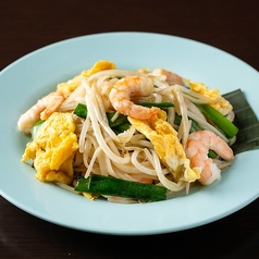 パッタイ（タイ風焼きそば）