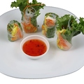 料理メニュー写真&nbsp;グリーンサラダ/シーザーサラダ/冷やしトマト/スパイシーサラダ/生春巻き4p