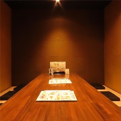 6~10名様でご利用いただける個室をご用意しております◎ご希望のお客様が多い場合、Cコースのお客様優先させていただきますのでご了承ください。