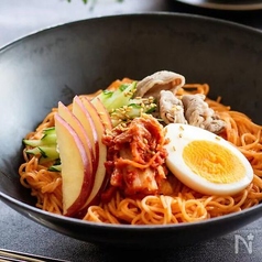 ビビン麺