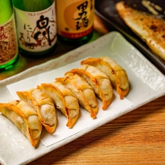 鮪屋のまぐろ餃子揚げ