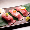 料理メニュー写真&nbsp;黒毛和牛 肉握り寿司