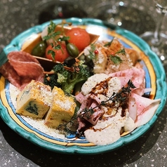 前菜・旬肴盛り合わせ（2人前～）