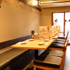 最大12名様までご利用OK！グループのお客様でも安心してご利用頂けるテーブル席
