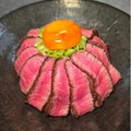 料理メニュー写真&nbsp;ロストビーフ丼/トマトパスタ