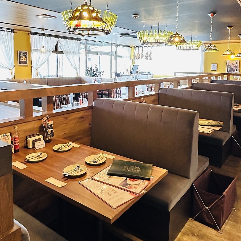 おしゃれな店内でごゆっくりお食事をお楽しみください♪女子会・デート・ご家族利用にぴったりです♪
