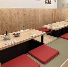 足元ゆったり♪うれしい掘りごたつ席もご用意ございます。