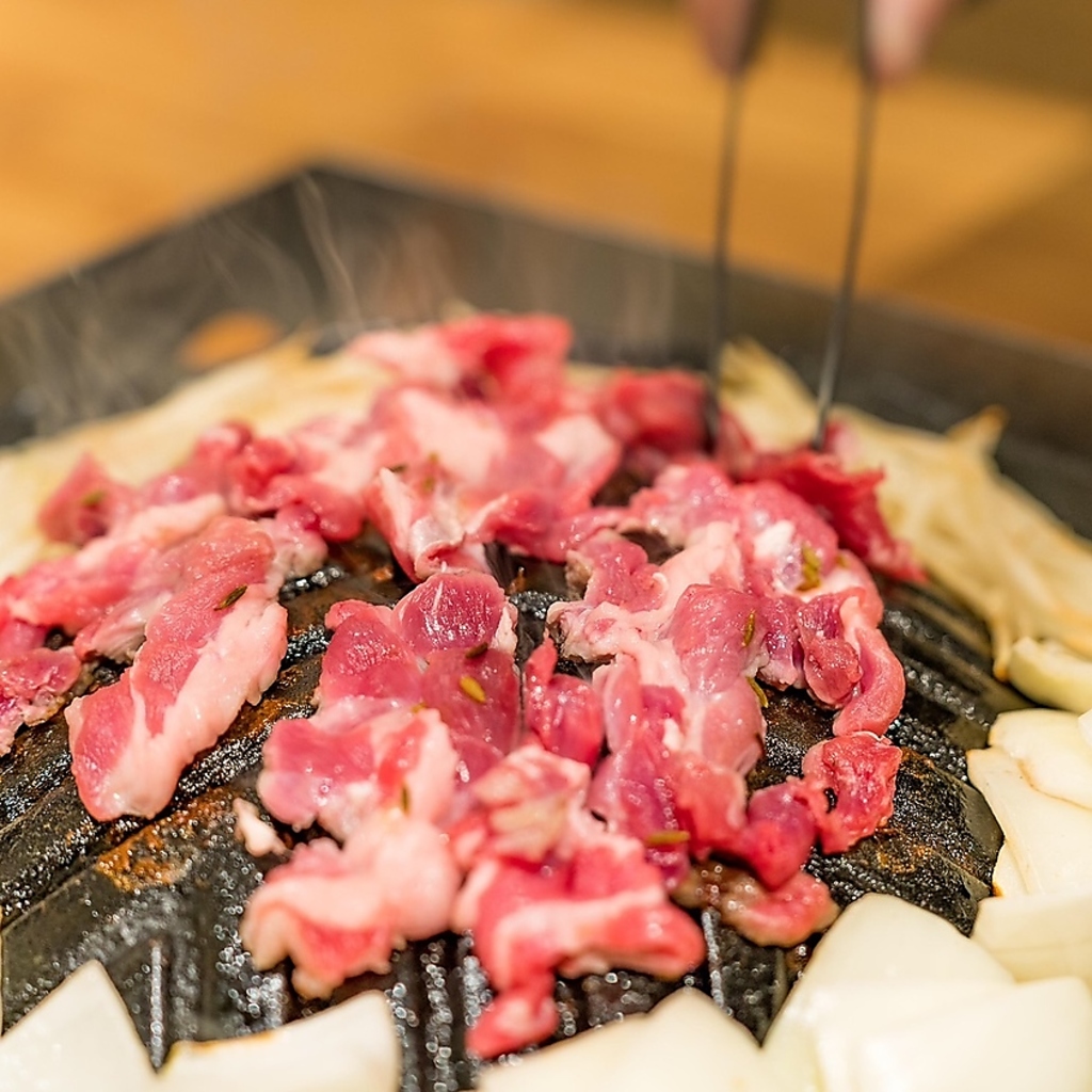 上質で新鮮な羊肉でジンギスカンをお楽しみください！