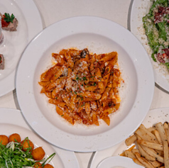 CAFE & BAR B ビーのおすすめ料理1