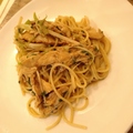 料理メニュー写真 ここだけの味！地鶏笹身のマリネと長ねぎのペペロンチーノ　スパゲッティ