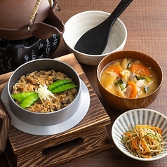 竈火自慢の鶏釜めし御膳