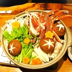 特製ズワイガニ鍋でございます。はやめのご予約をお待ちしております