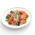 料理メニュー写真&nbsp;サーモンカルパッチョ
